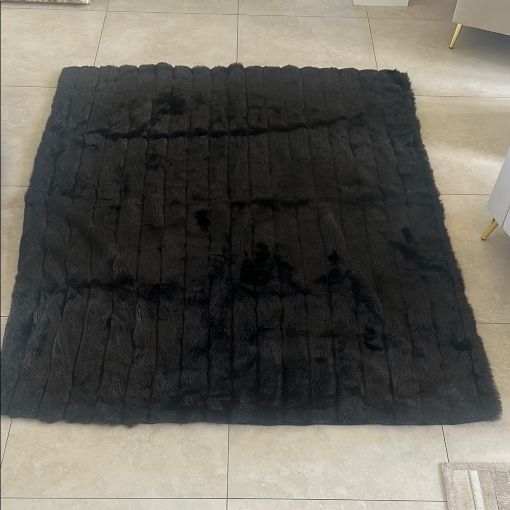 Luxurious Black Faux Fur throw